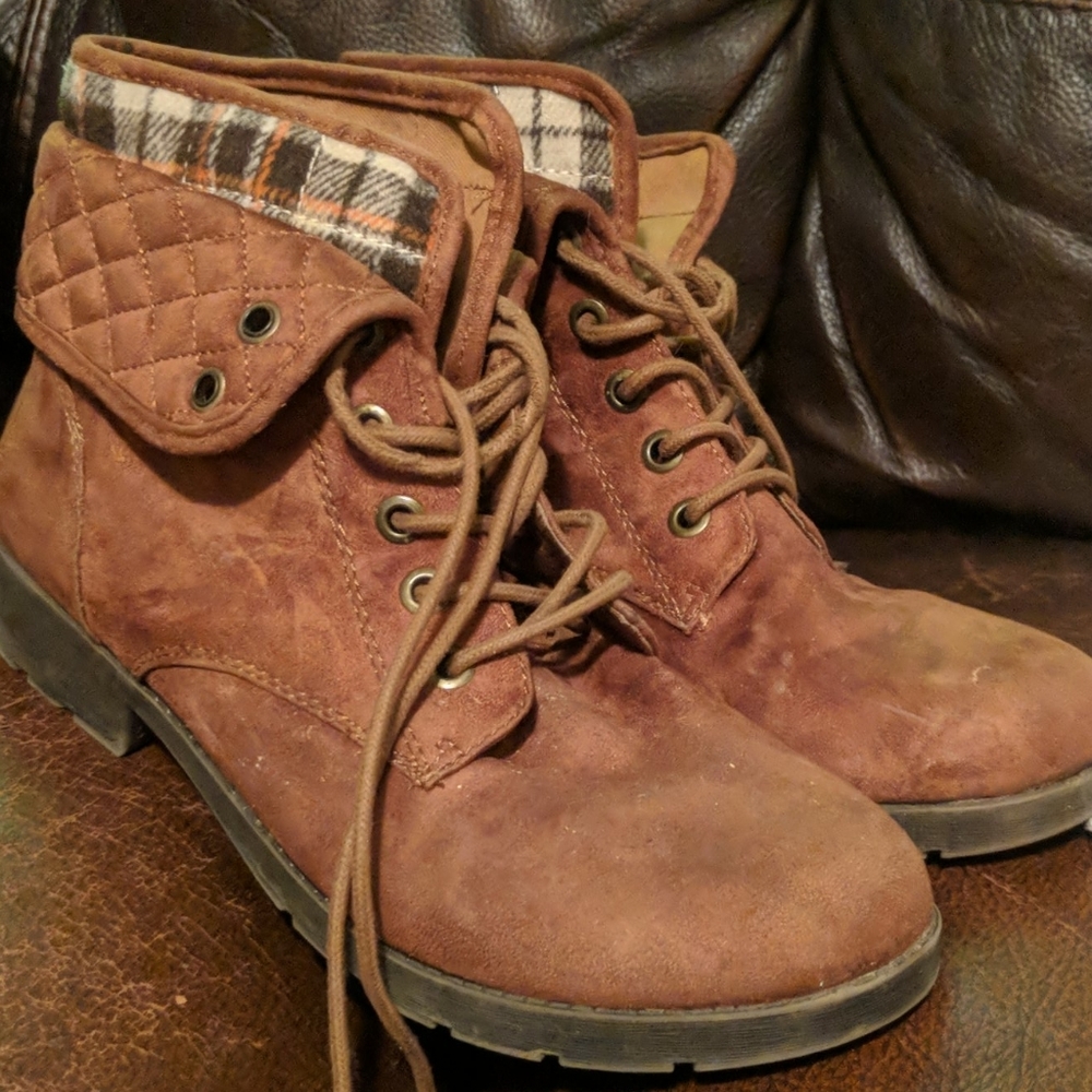 Women's Boots